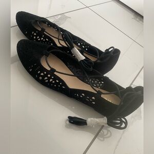 Nine West Flats with Leg Strings | NWOT | size 6.5